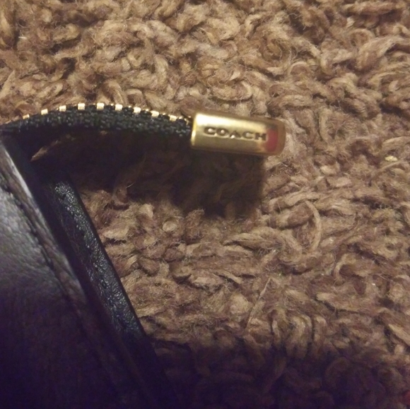 Coach Handbag - Picture 3 of 6